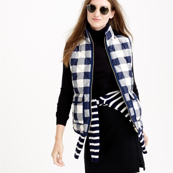 J Crew Women's Excursion Casual Light Quilted Vest Buffalo Navy Ivory Plaid M - Picture 1 of 5